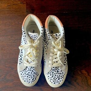 Madewell women’s high top spotted sneaker. Size 7, lightly worn